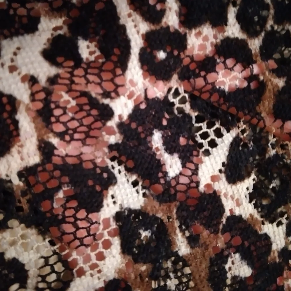 Love Rocks button top - Picture 2 of 3